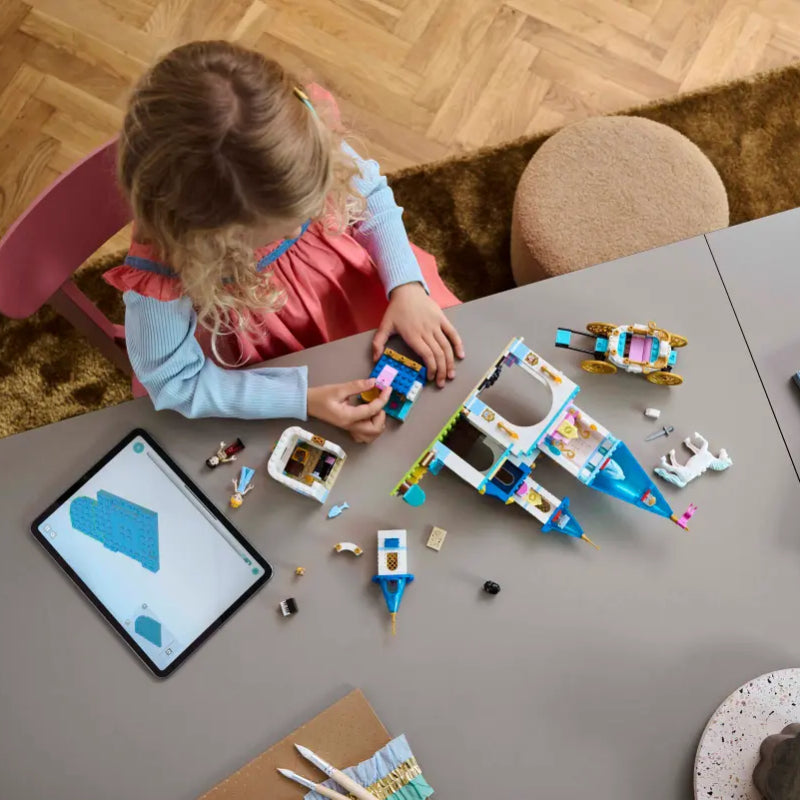 LEGO Disney Princess Cinderella's Castle & Horse Carriage Building Toy Set (596-Piece)