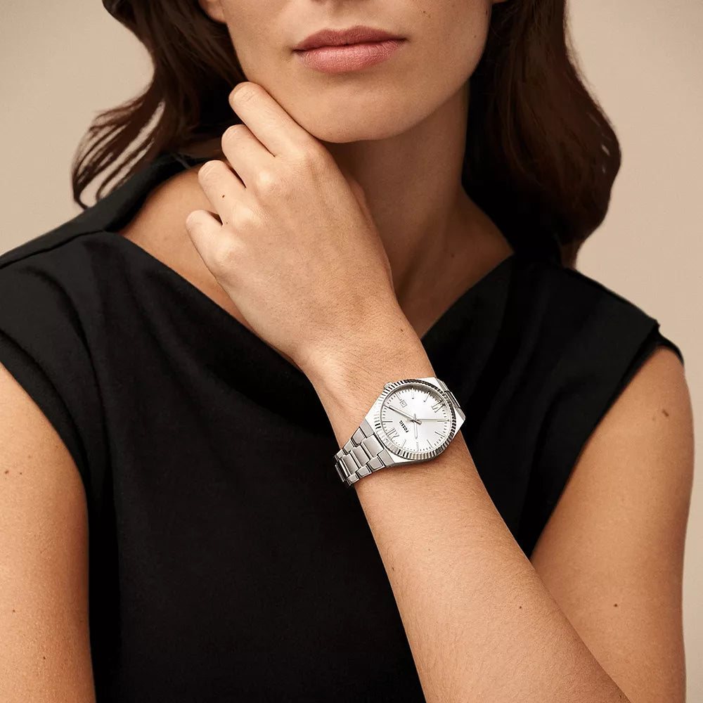 Fossil Scarlette Women's 38mm Bracelet Watch - Silver-Tone