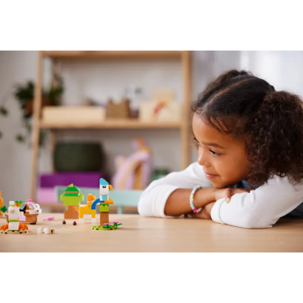 LEGO Classic Creative Pets (450-Pieces)