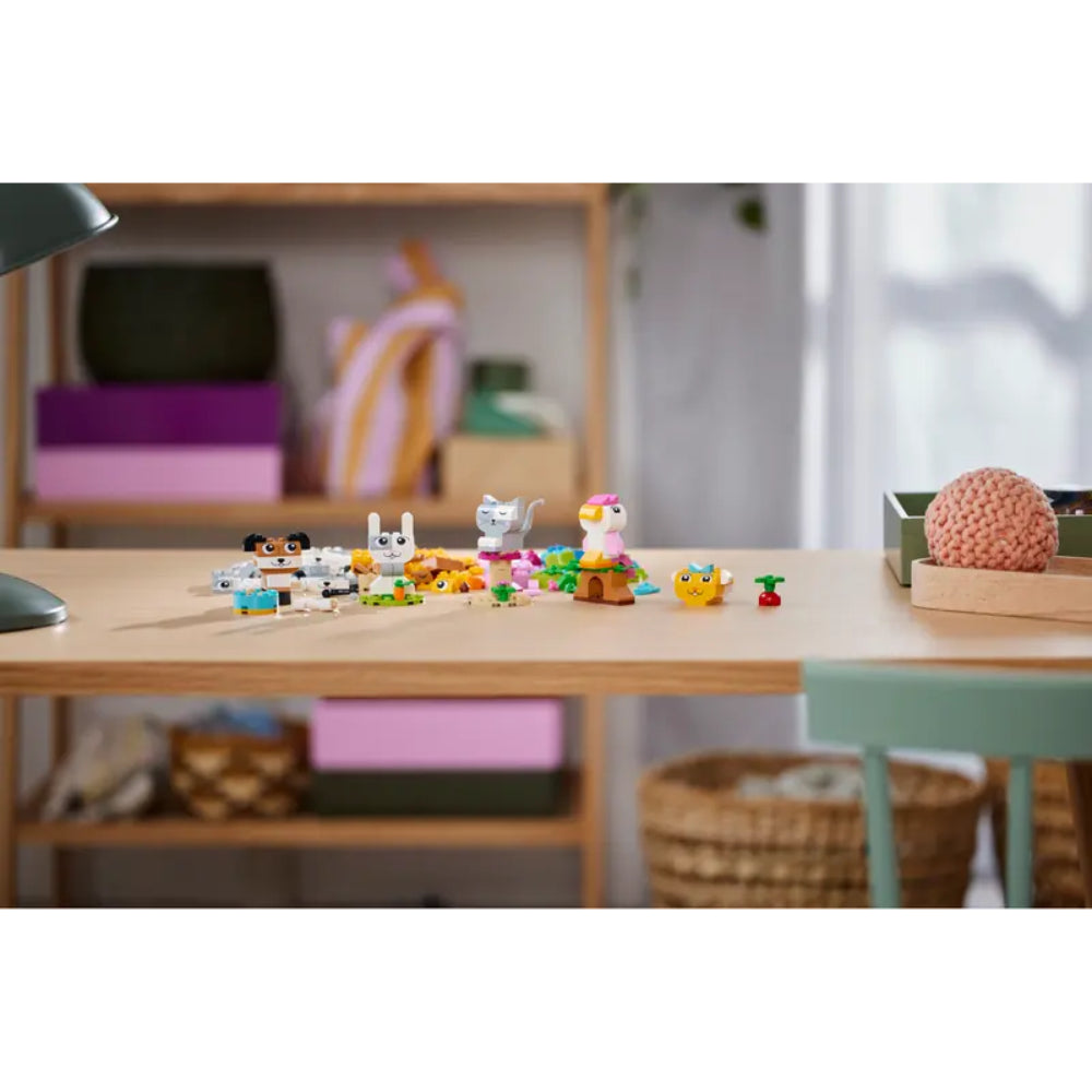 LEGO Classic Creative Pets (450-Pieces)