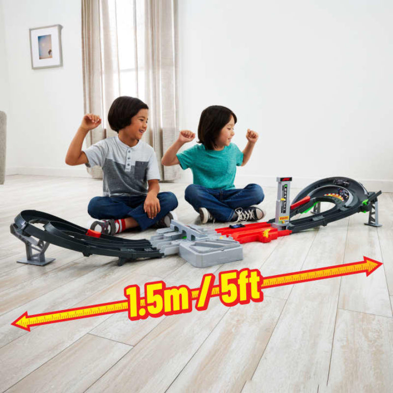 Mattel Hot Wheels Race Formula 1 Grand Prix Circuit Track Set with 1:64 Scale Toy Cars