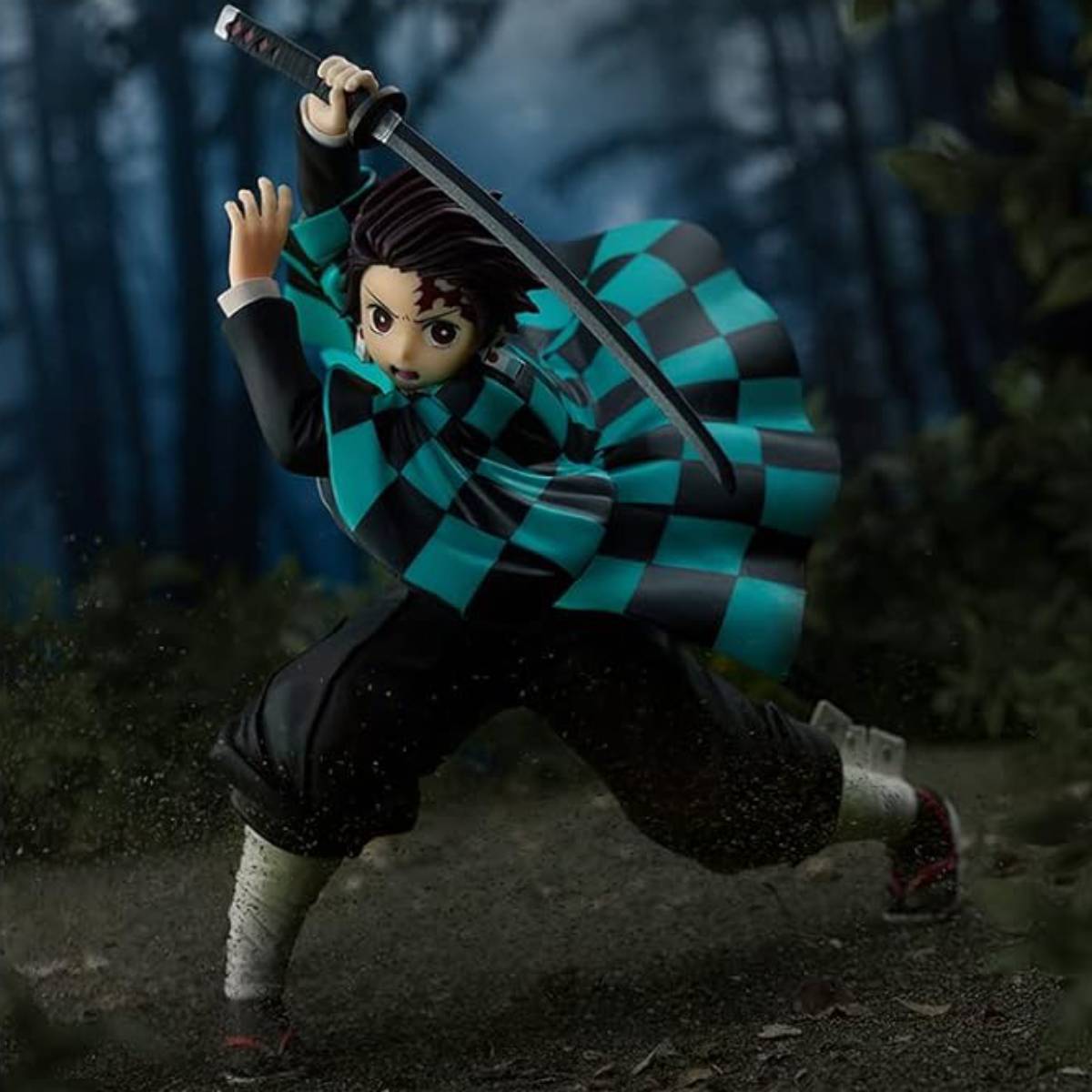 Bandai Demon Slayer 5.9" Tanjiro Kamado Action Figure