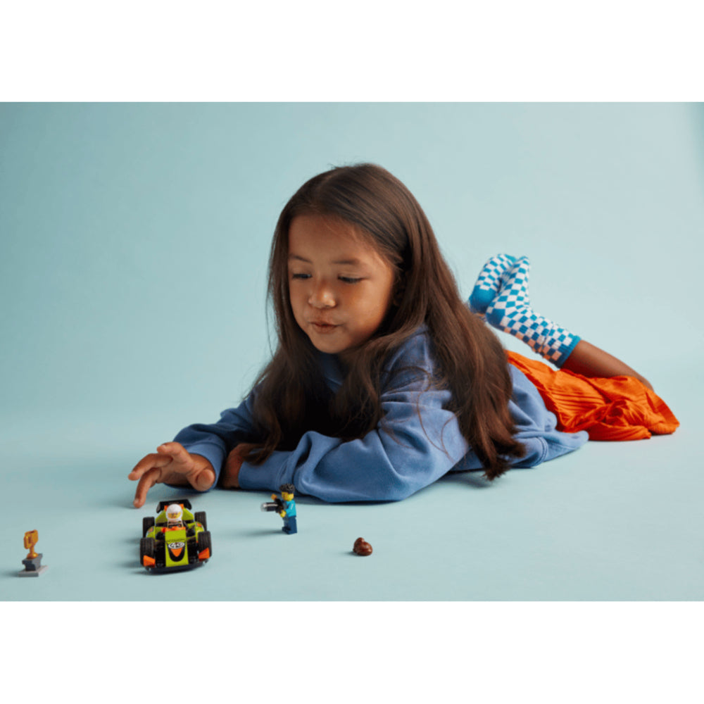 Juego de construcción de coches de carreras LEGO City (56 piezas)