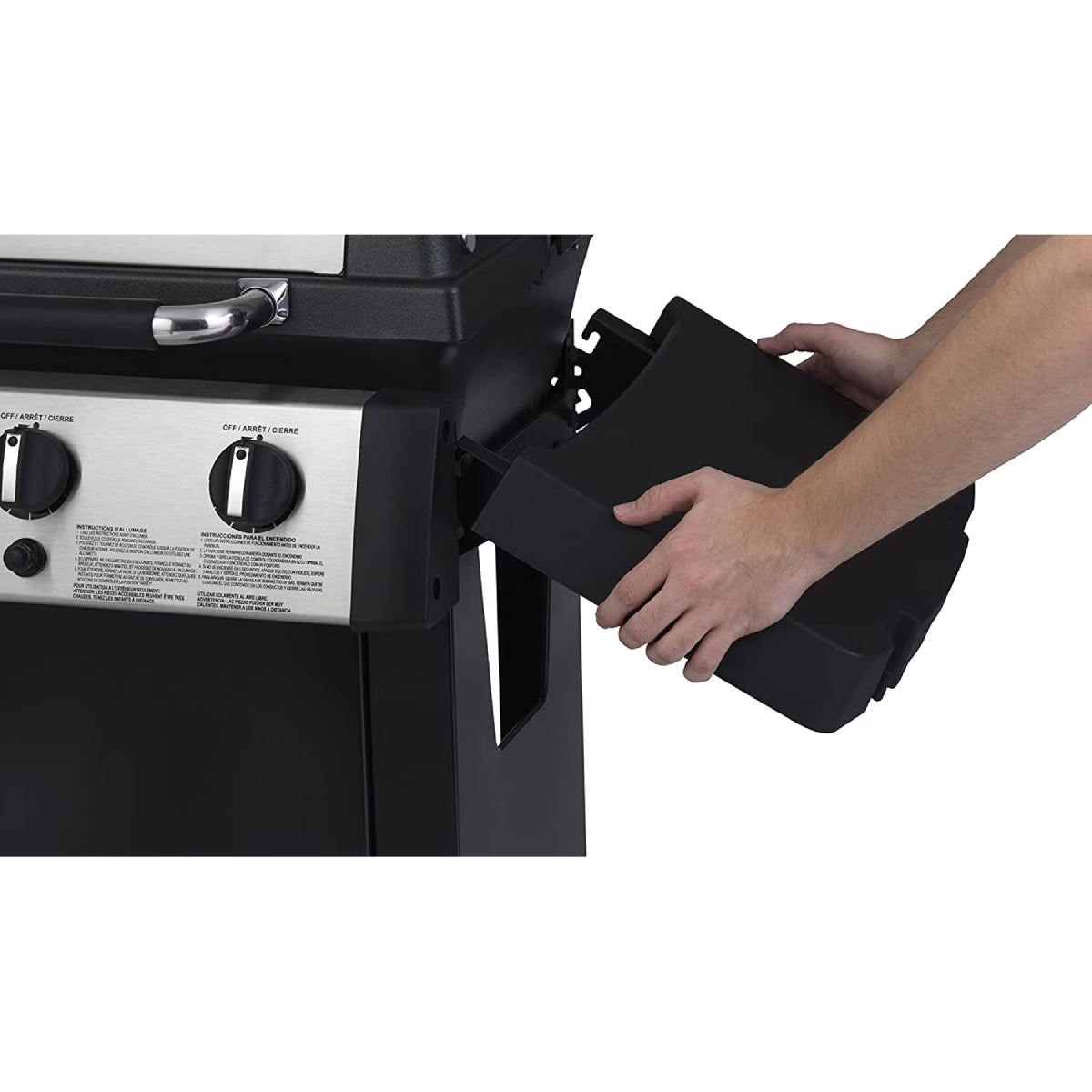 Parrilla de propano líquido Broil King Gem 320 814154 con revestimiento resistente al óxido, acero inoxidable y color negro
