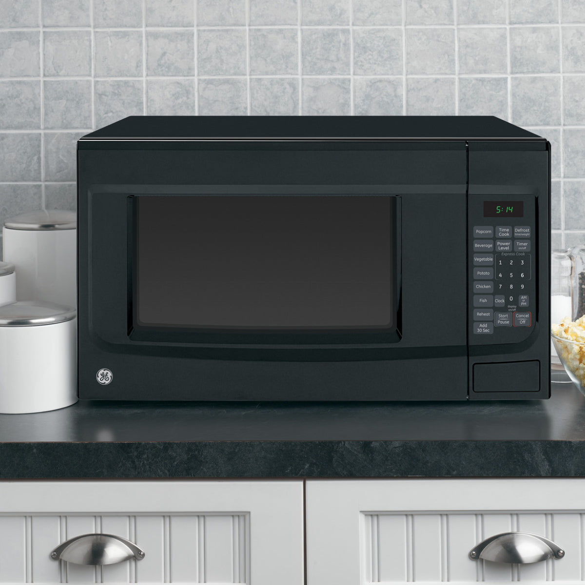 GE GCST14S1WBB 1.4 cu. ft. Countertop Microwave Oven - Black