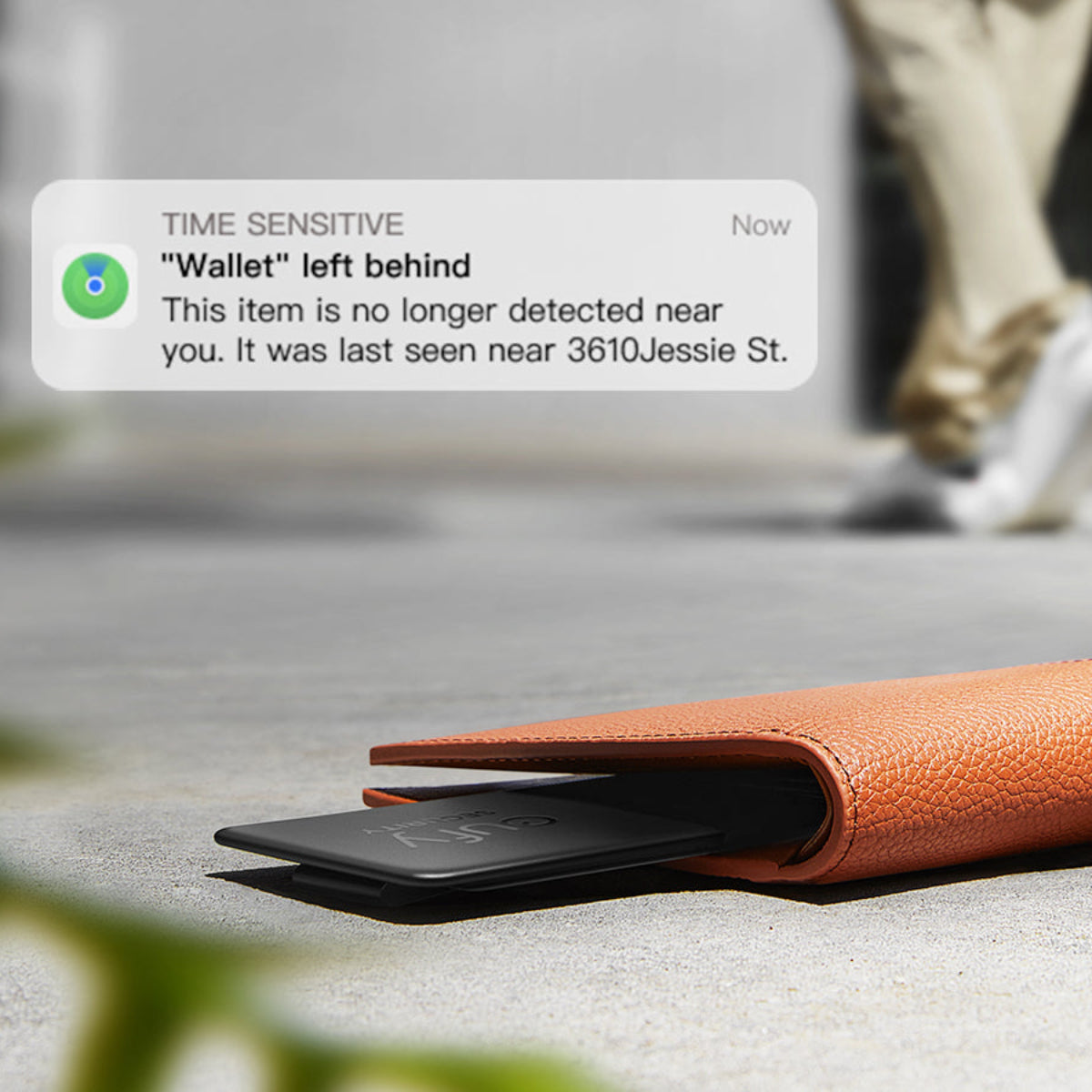 eufy T87B2011 Security SmartTrack Card with Ultra-Loud Alarm - Black