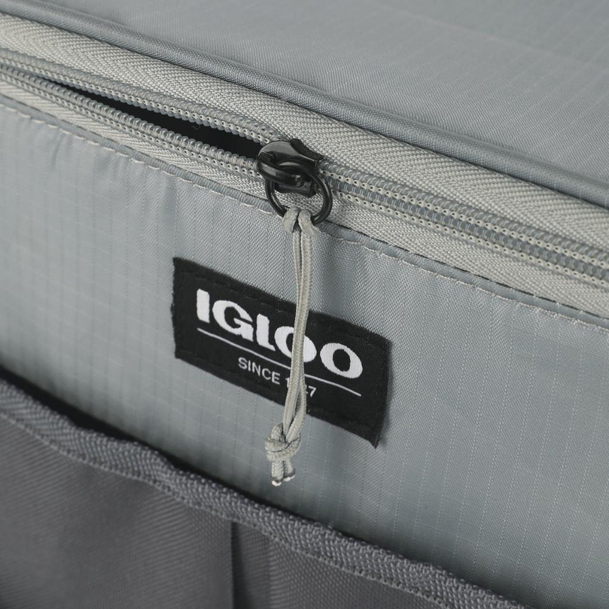 Igloo 12 Can Capacity Lunch Cooler