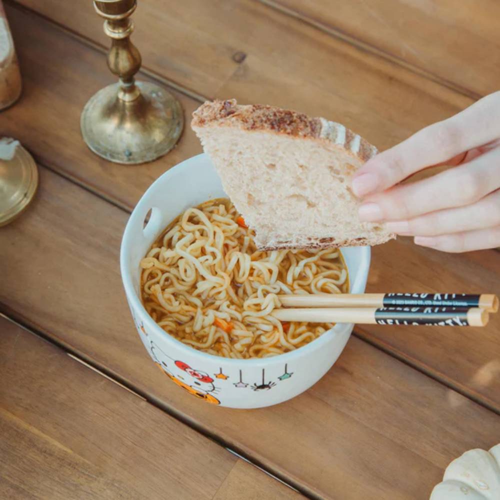 Sanrio Hello Kitty Pumpkin Boo 20 oz Ceramic Ramen Bowl and Chopstick Set