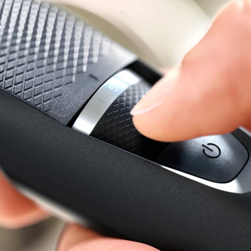 Philips Norelco Series 3000 Beard and Stubble Trimmer - Black