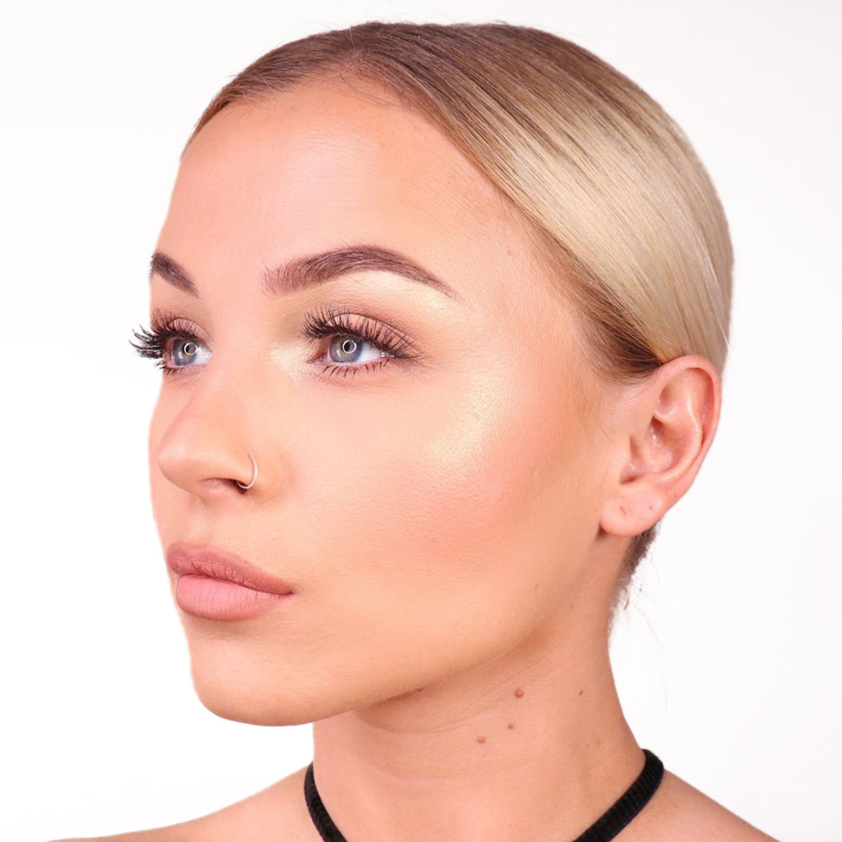 theBalm Let's HiBolt ghlighter