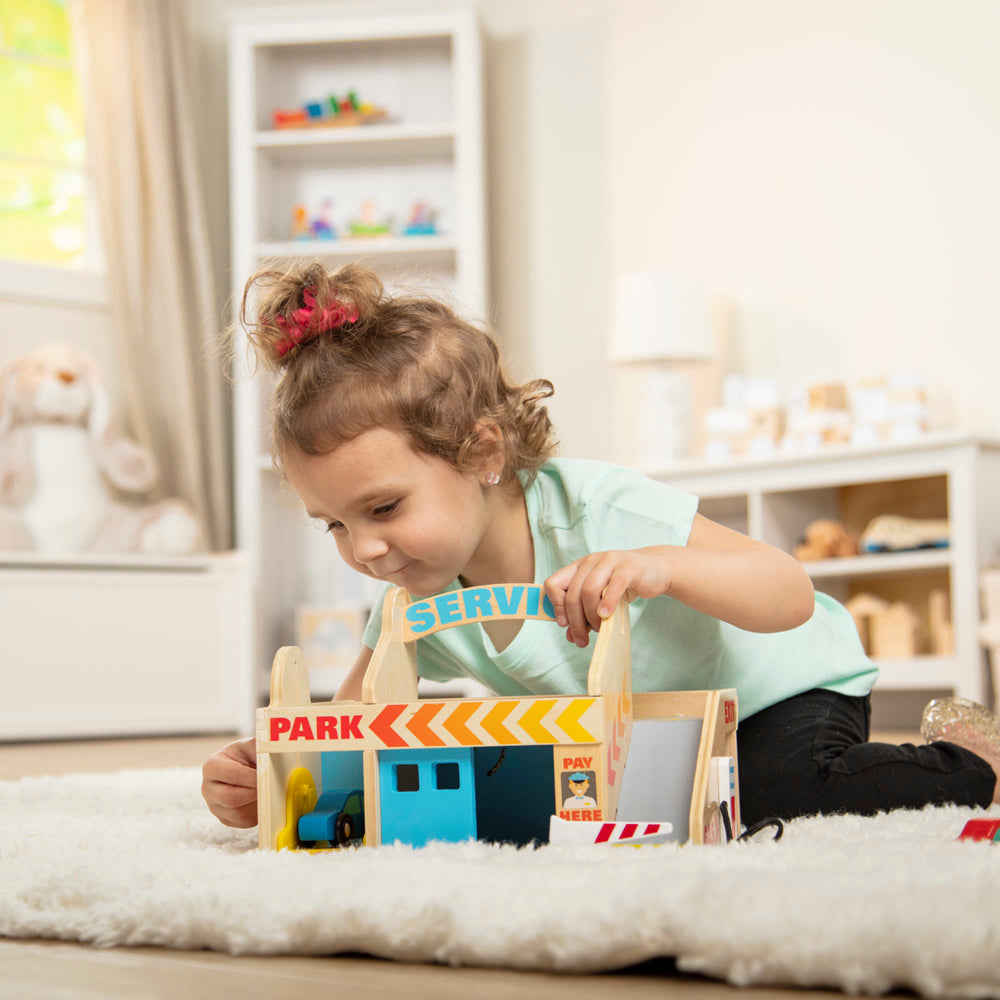 Melissa and Doug Service Station Parking Garage (3-Piece)
