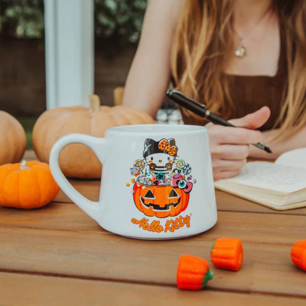 Sanrio Hello Kitty 14 oz Pumpkin Candy Burglar Tapered Pottery Mug - White