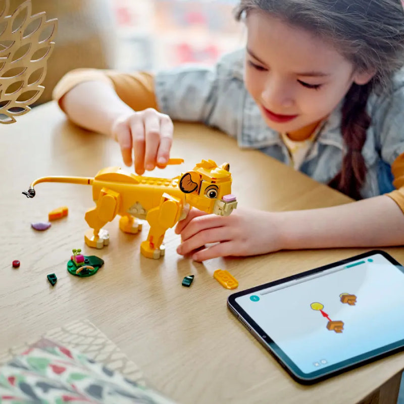 LEGO Disney Simba the Lion King Cub Building Toy Set (222-Piece)