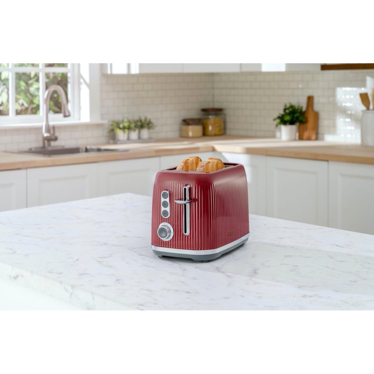 Oster IMPRD2SGB21 2-Slice Toaster - Red