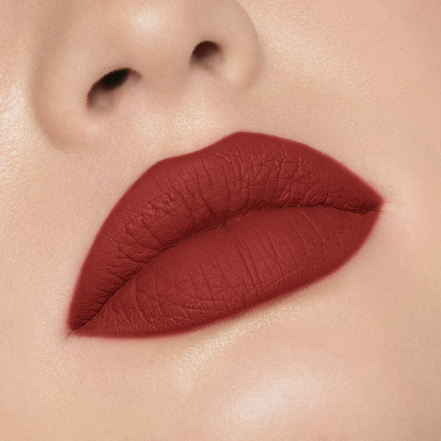 Lápiz labial líquido mate 100 Posie K de Kylie Cosmetics de 0,10 oz. - Resistente al agua
