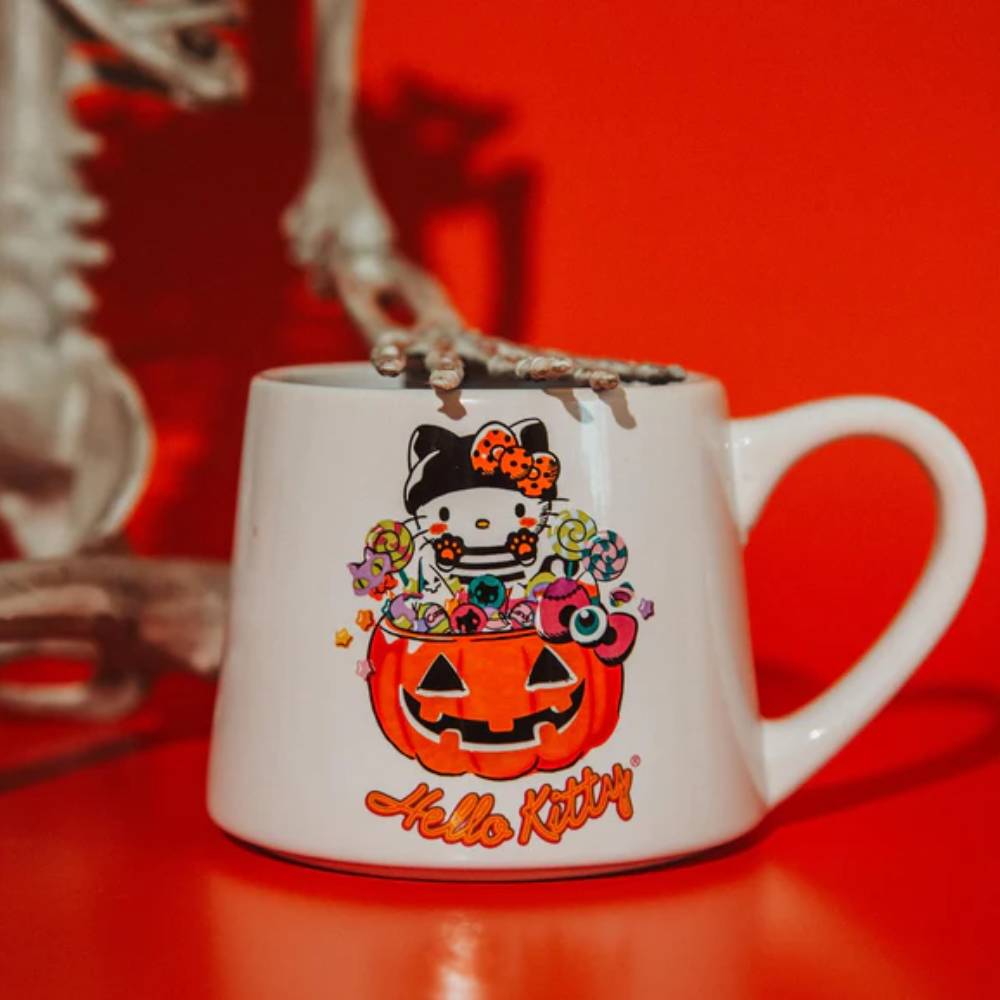 Sanrio Hello Kitty 14 oz Pumpkin Candy Burglar Tapered Pottery Mug - White