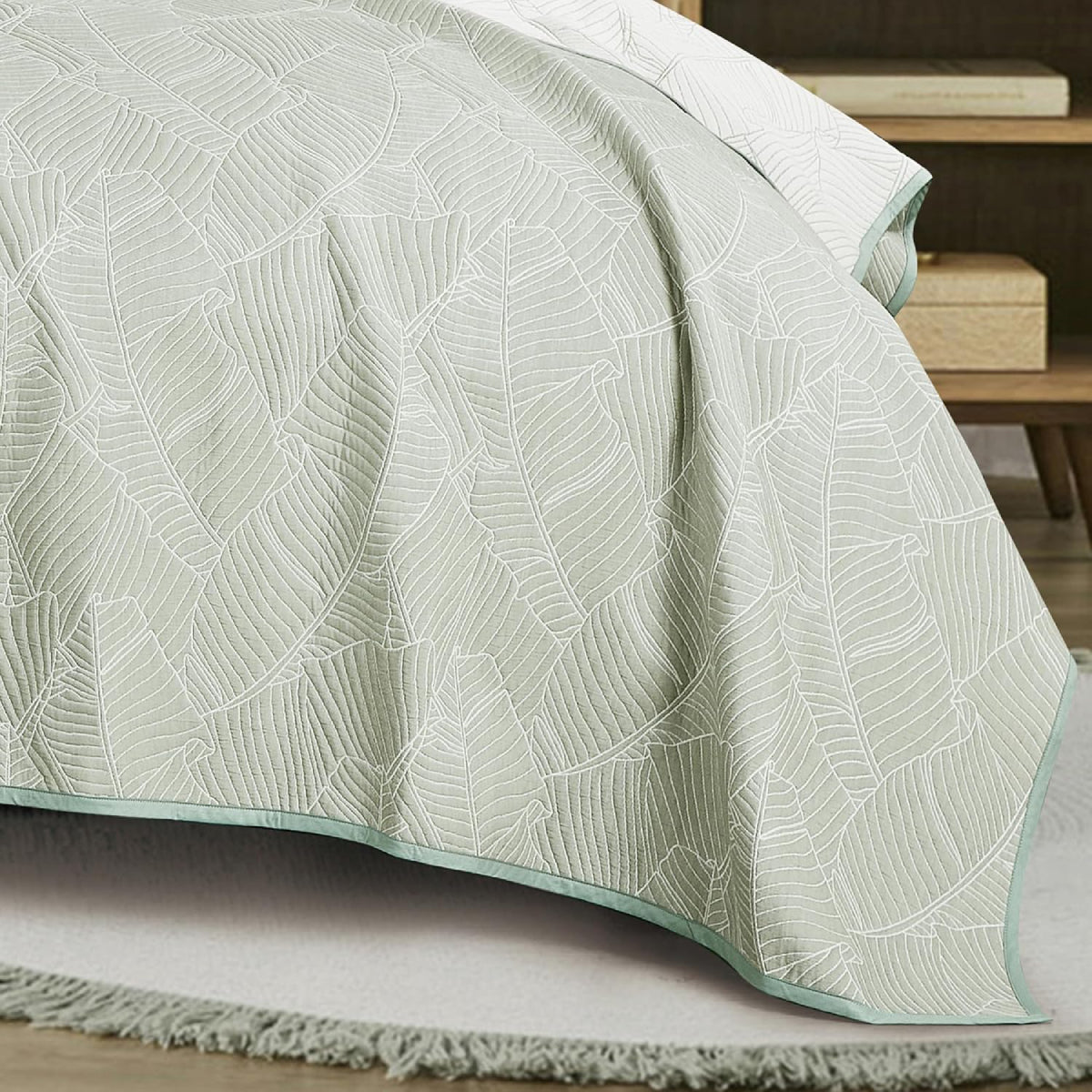 JABA Matelasse Coverlet Set (3-Piece)- Green