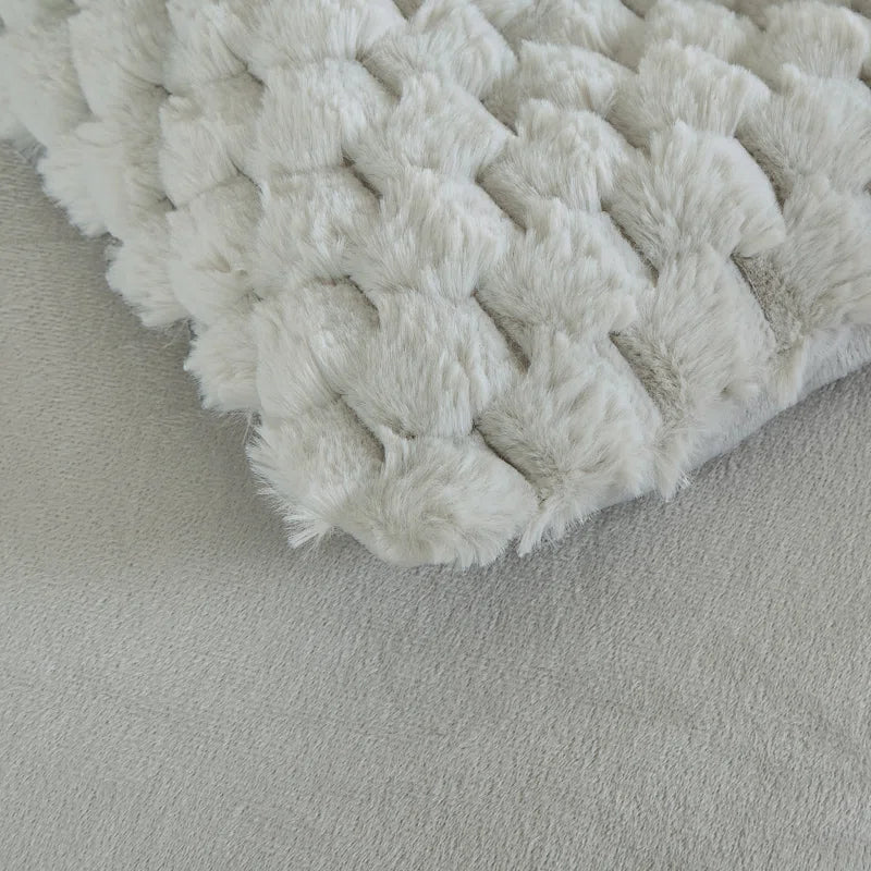 Elight Home Anwen Plush Luxury Comforter Set (4-Piece)