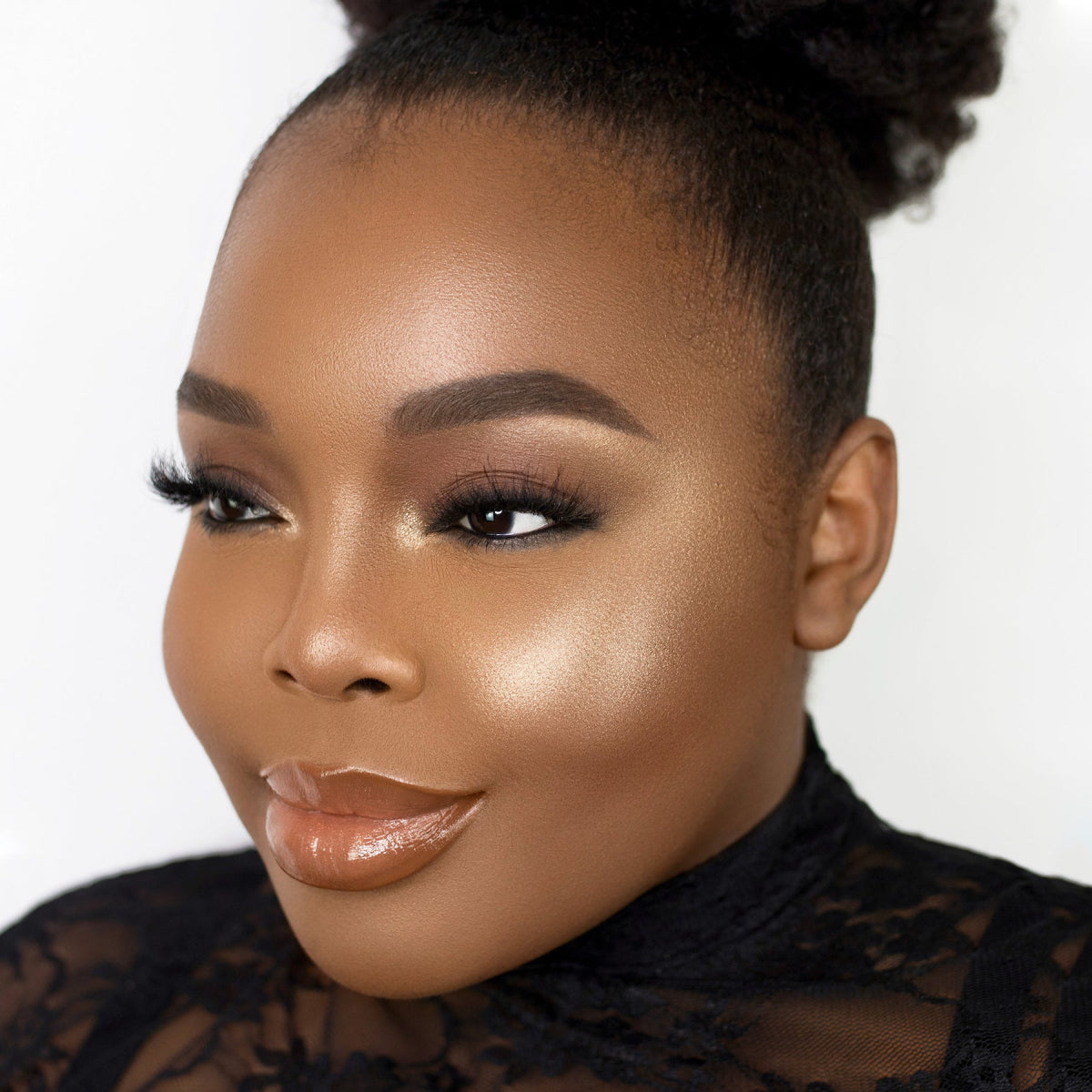 theBalm Let's HiBolt ghlighter