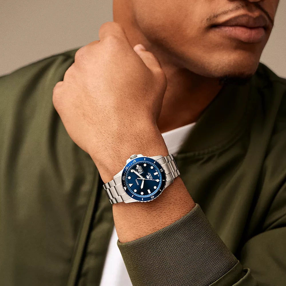 Fossil Blue Dive Men's 42mm Silver Bracelet Watch - Blue Dial