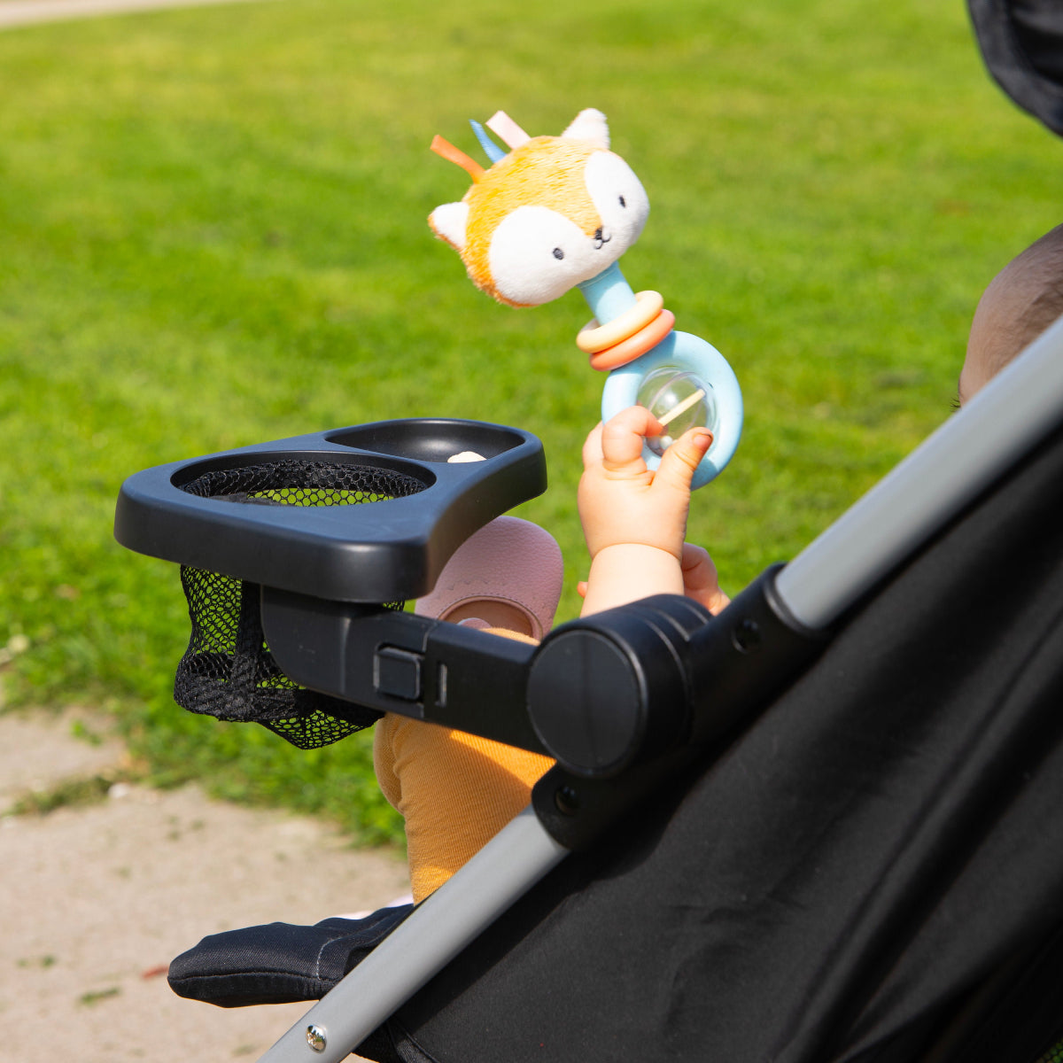 Ingenuity Summer 3Dlite Convenience Stroller with 5-Point Safety Harness and Adjustable Shoulder Straps - Black