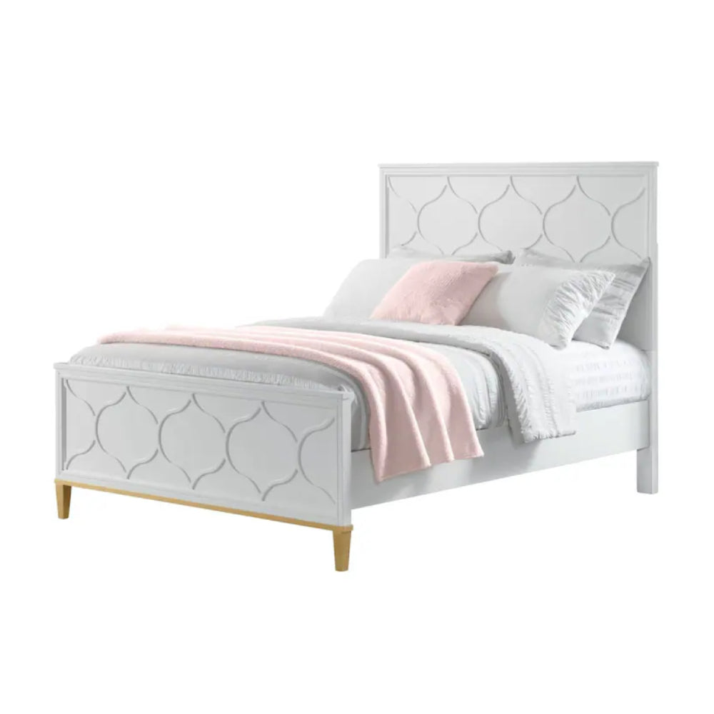 Dormitorio completo Emma en blanco y dorado de Martin Svensson Home