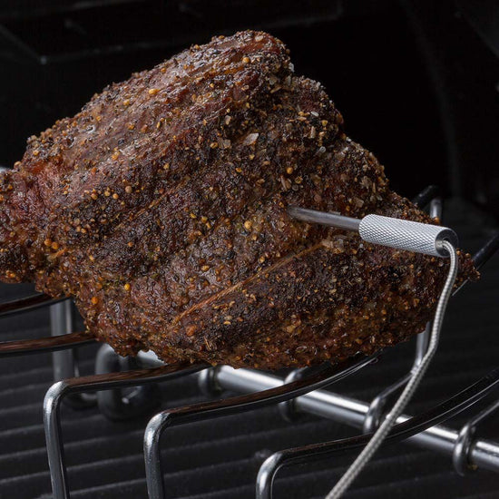 Broil King Crown Pellet 400 Smoker and Grill - Curacao