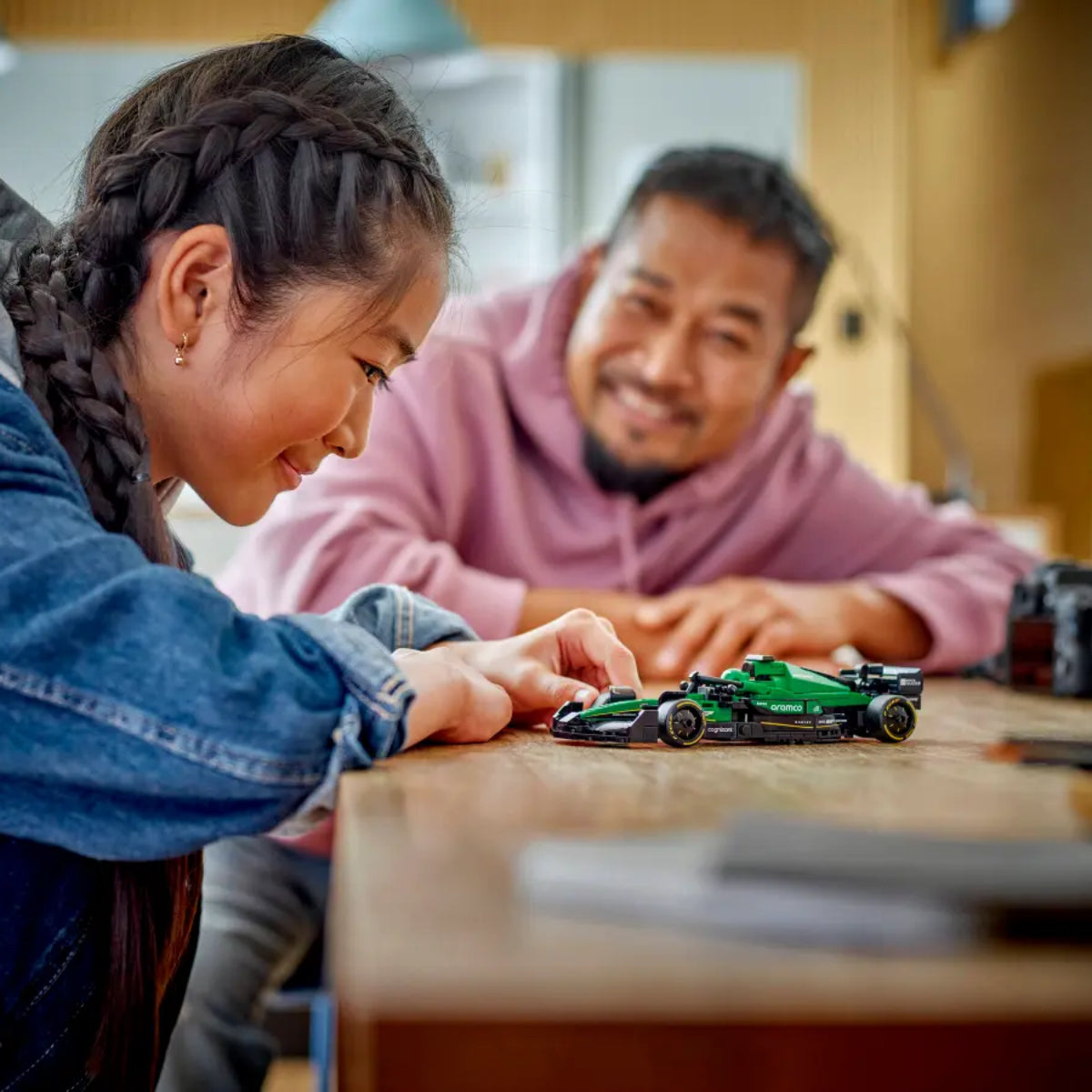 LEGO Speed Champions Aston Martin Aramco F1 AMR24 Race Car Building Toy Set (269-Piece)