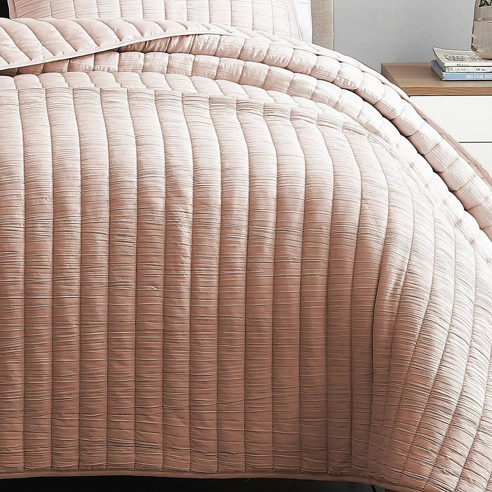Riverbrook Home 3-Piece Moonstone Quilt Bedding Set - Pink