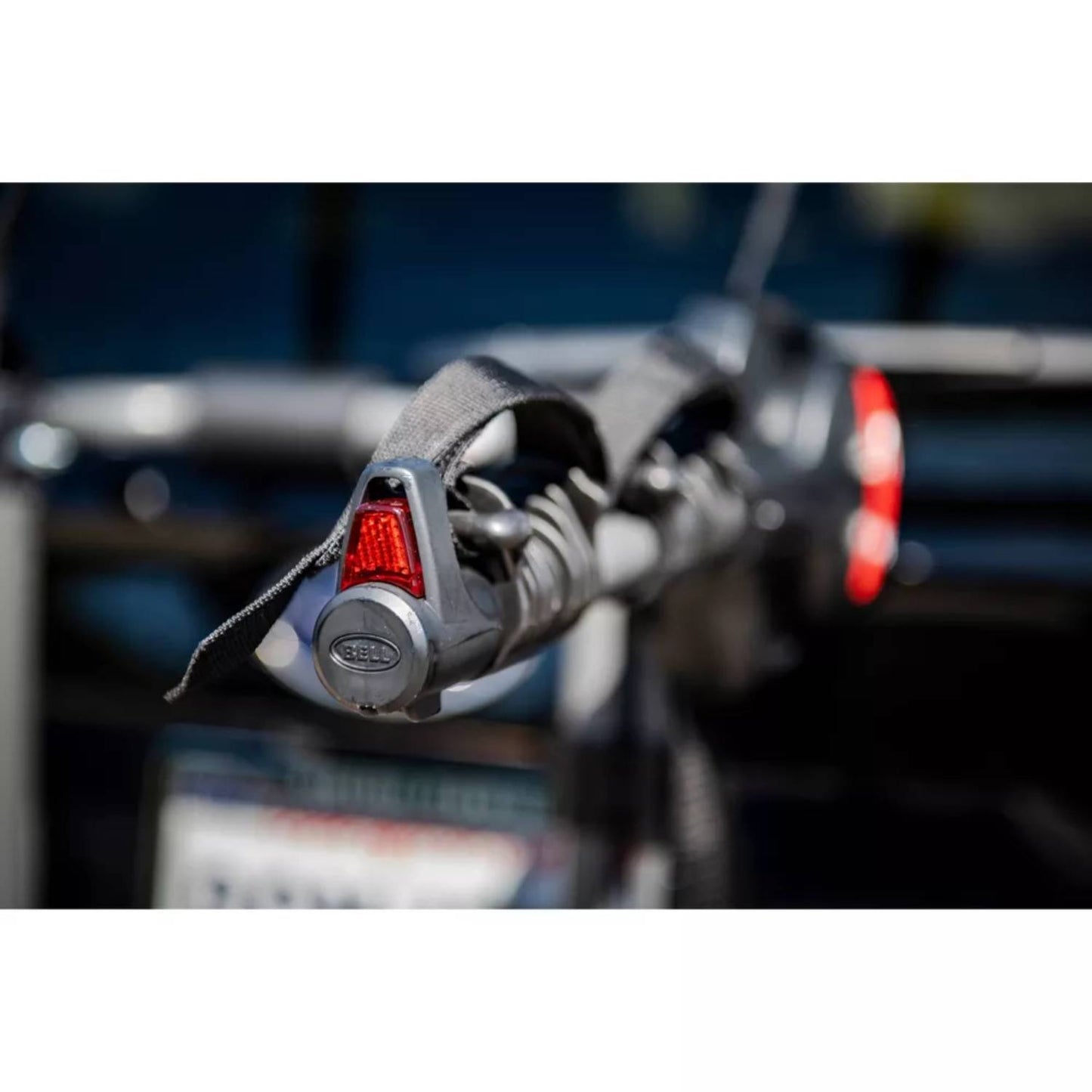 Portabicicletas para baúl de dos bicicletas Bell Cantilever 200, color negro