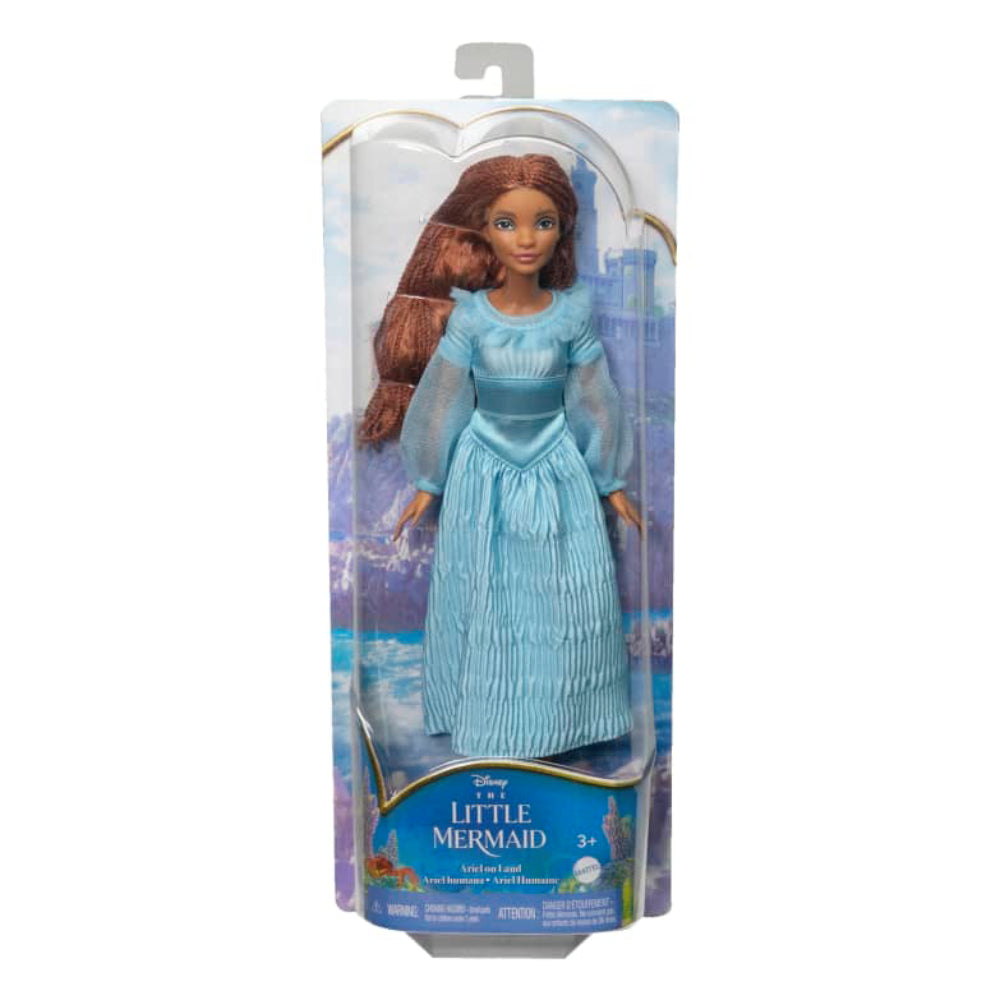 Muñeca Ariel de La Sirenita de Mattel Disney en tierra con su característico vestido azul
