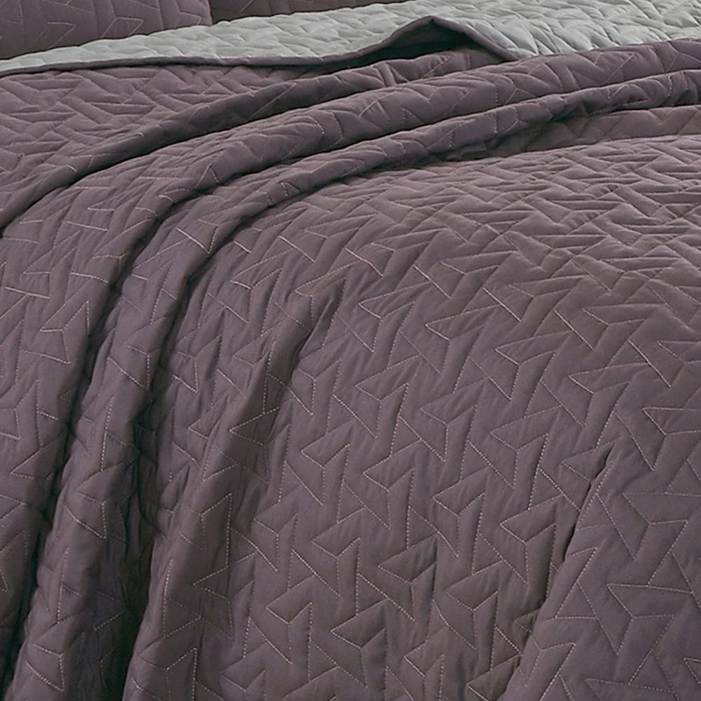 Esca Lada Queen Size 3-Piece Microfiber Reversible Bedspread Set - Purple
