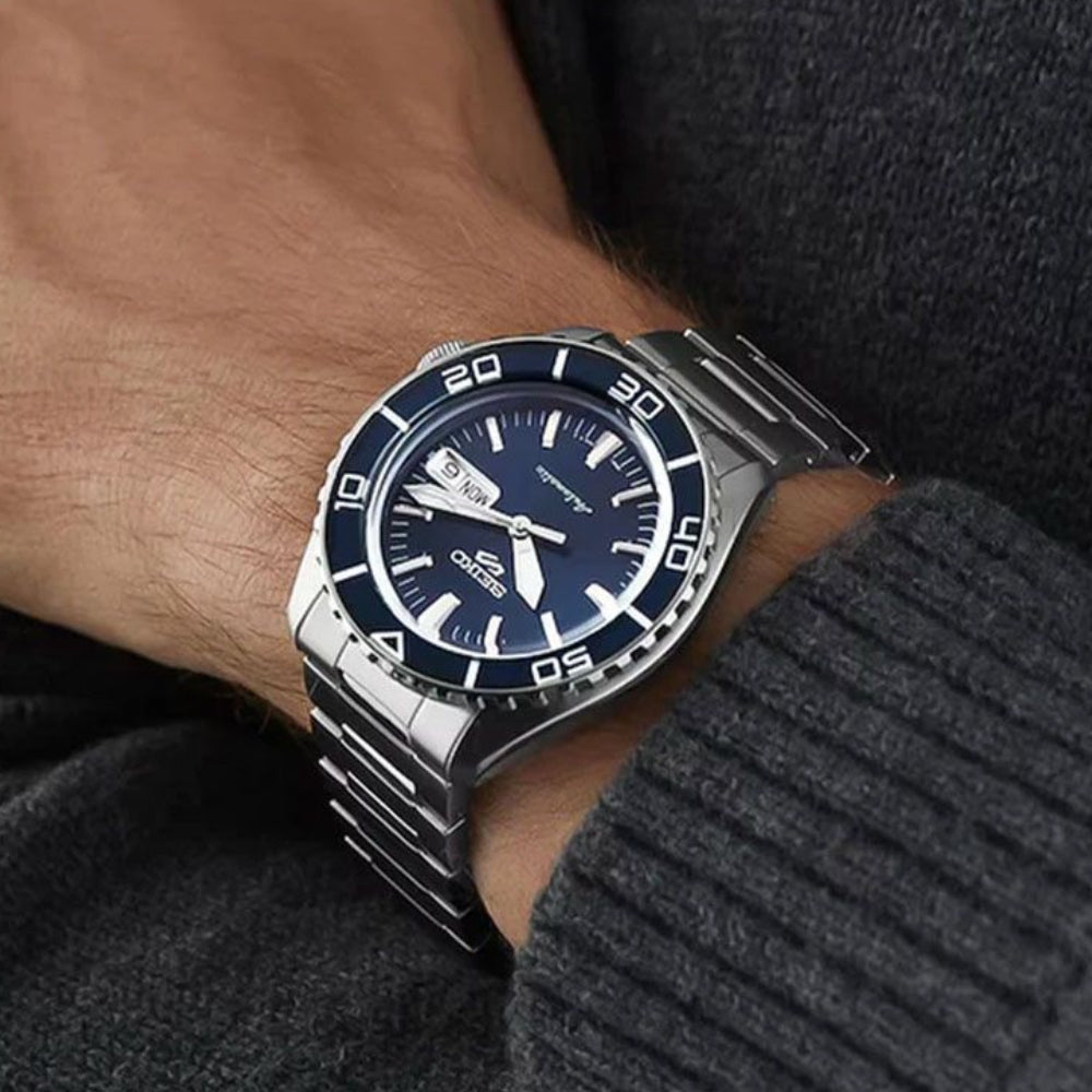 Seiko Men's 42.5 mm Silver Bracelet Watch - Blue Dial