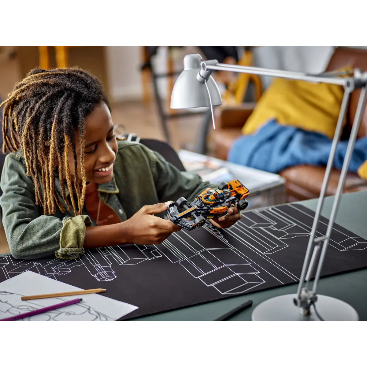 LEGO Speed Champions 2023 McLaren Formula 1 Race Car Building Toy Set (245-Pieces)