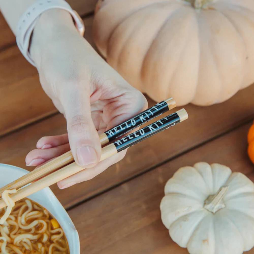 Sanrio Hello Kitty Pumpkin Boo 20 oz Ceramic Ramen Bowl and Chopstick Set