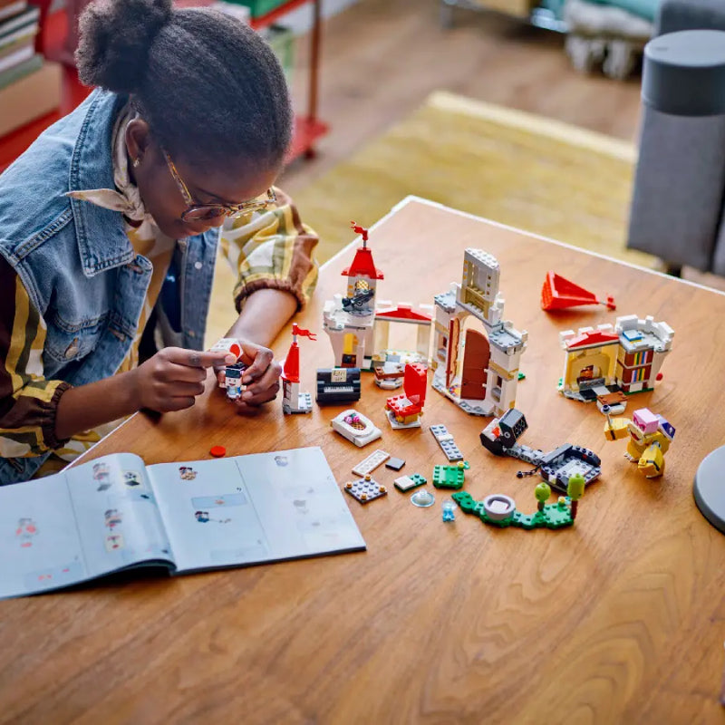 LEGO Super Mario Battle with Roy at Peach's Castle Toy Set (738-Piece)