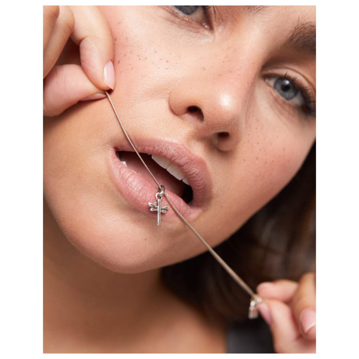 UNOde50 Hazte Women's Dragonfly Shaped Charm in Metal