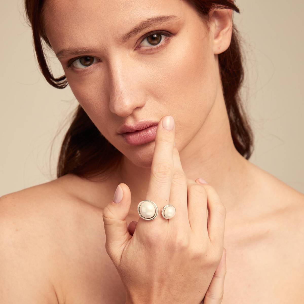 UNOde50 Creative Women's White Pearl Ring in Sterling Silver-Plating over Metal