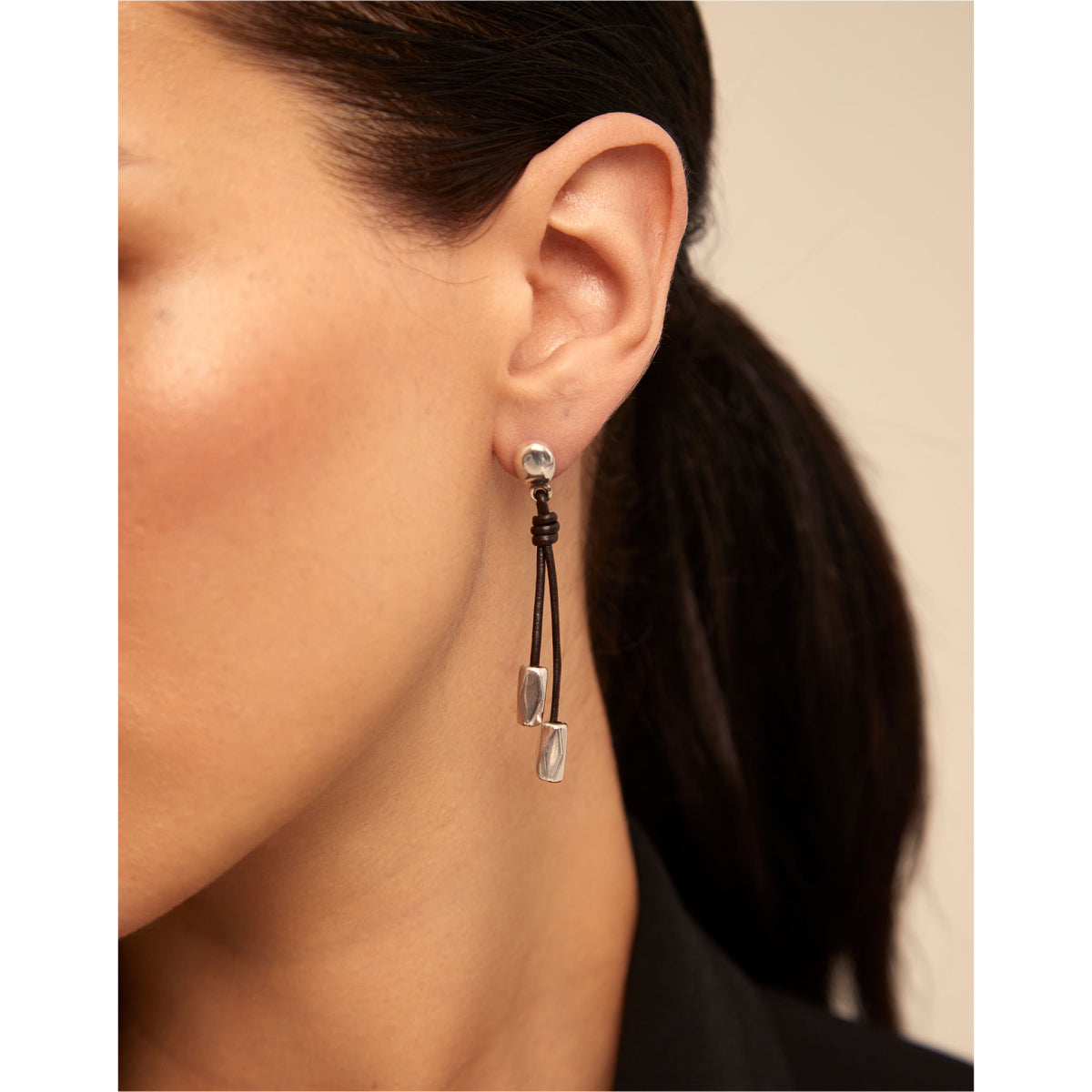 UNOde50 Women's Paths Leather Long Earrings in Sterling Silver-Plating over Metal