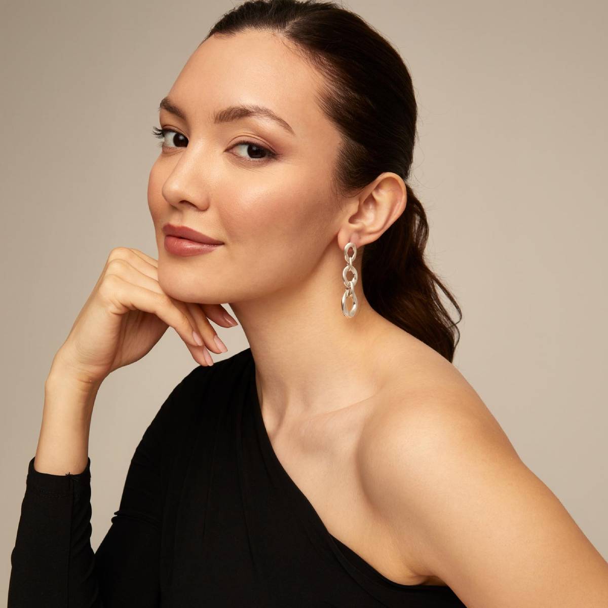 UNOde50 Joyful Women's Three Links Drop Earrings in Metal