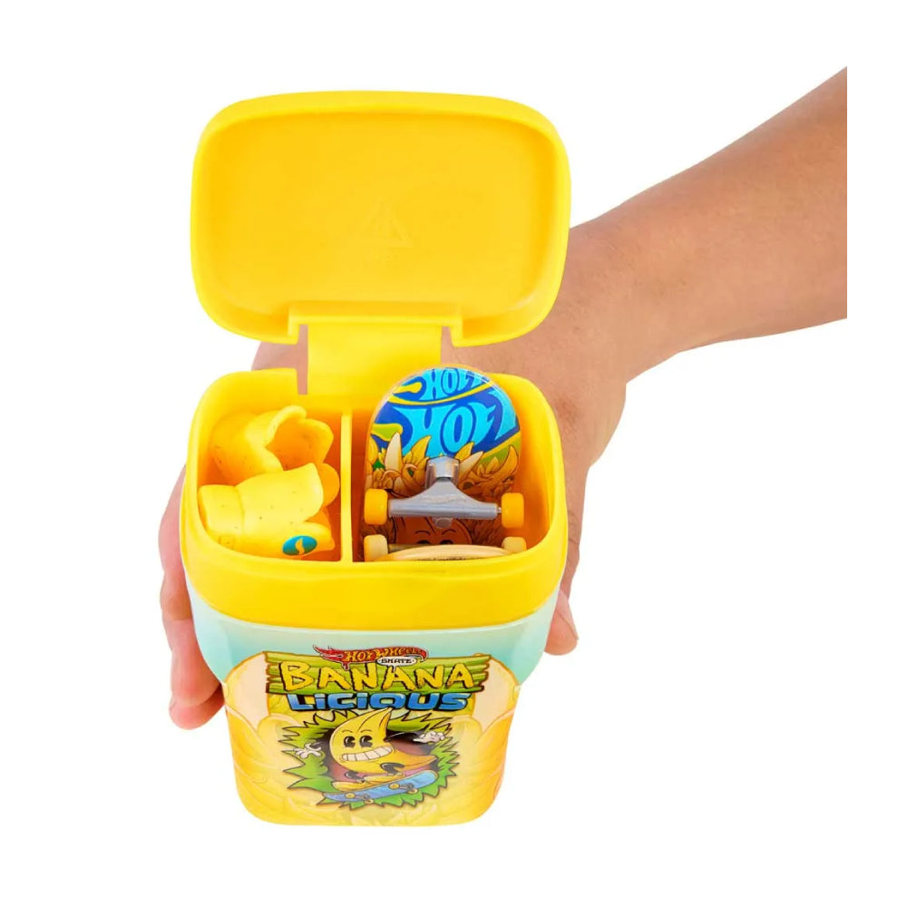 Hot Wheels Skate Gum Container with 2 Pack - Assorted Colors