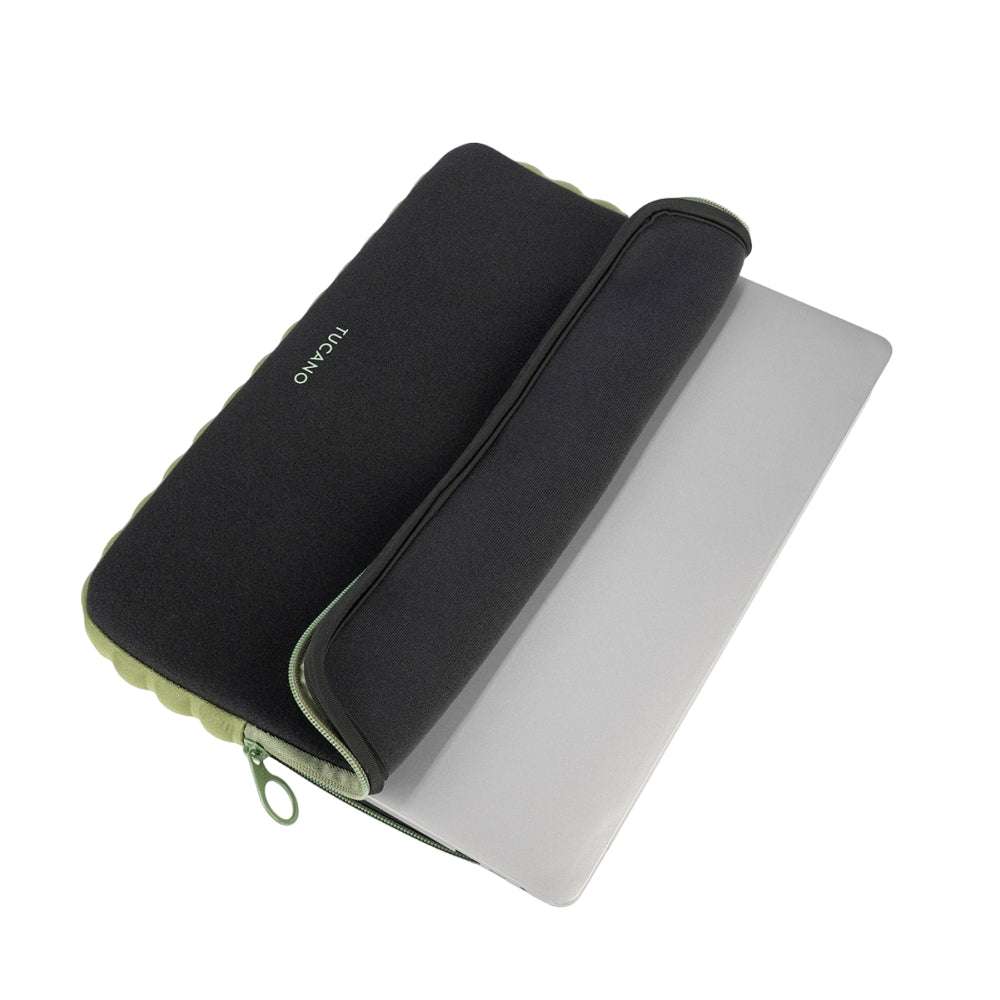 Tucano Off-road Sleeve for Laptop 15.6" and MacBook Pro 16"