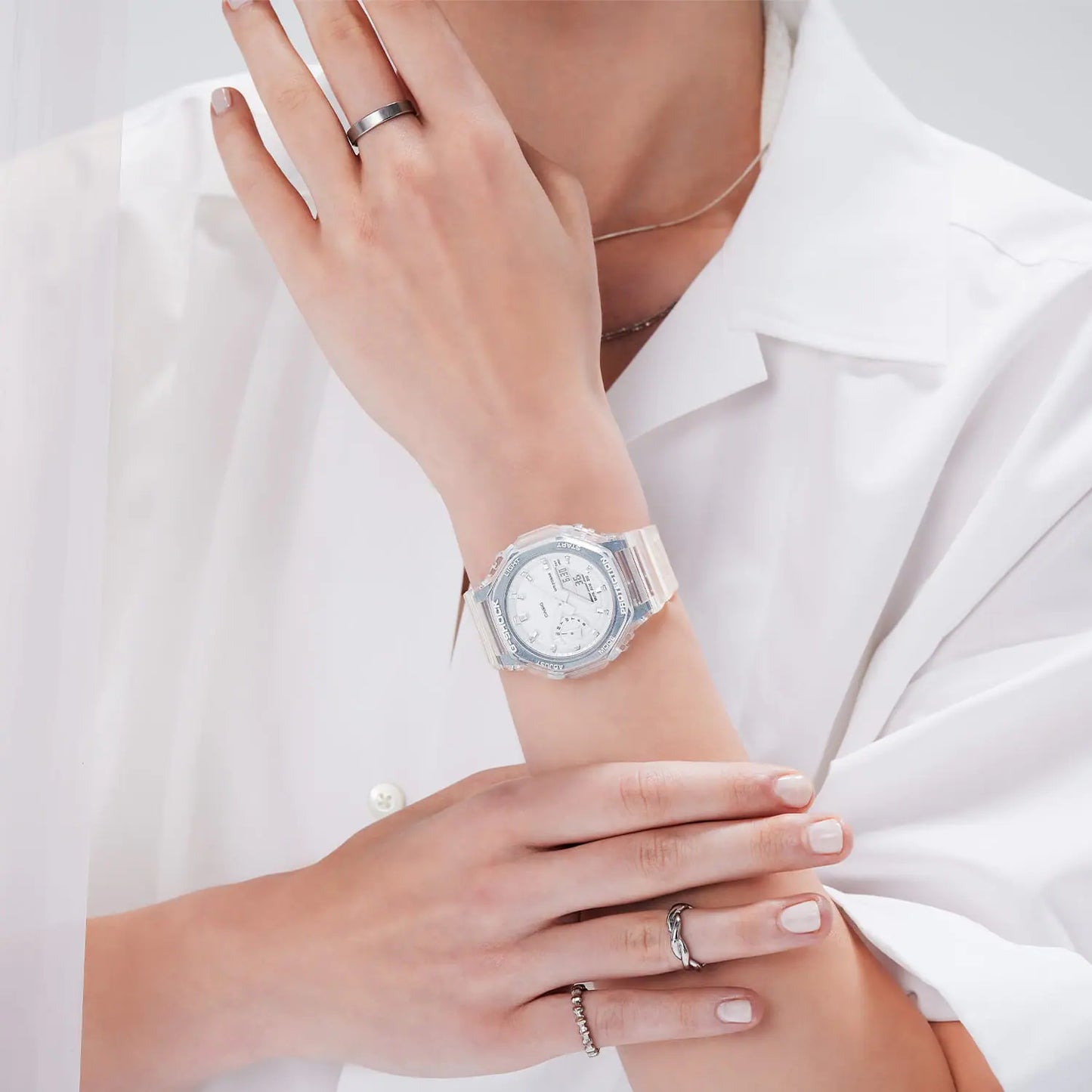 Reloj Casio G-Shock de cuarzo digital y analógico con correa de resina para mujer de 43 mm