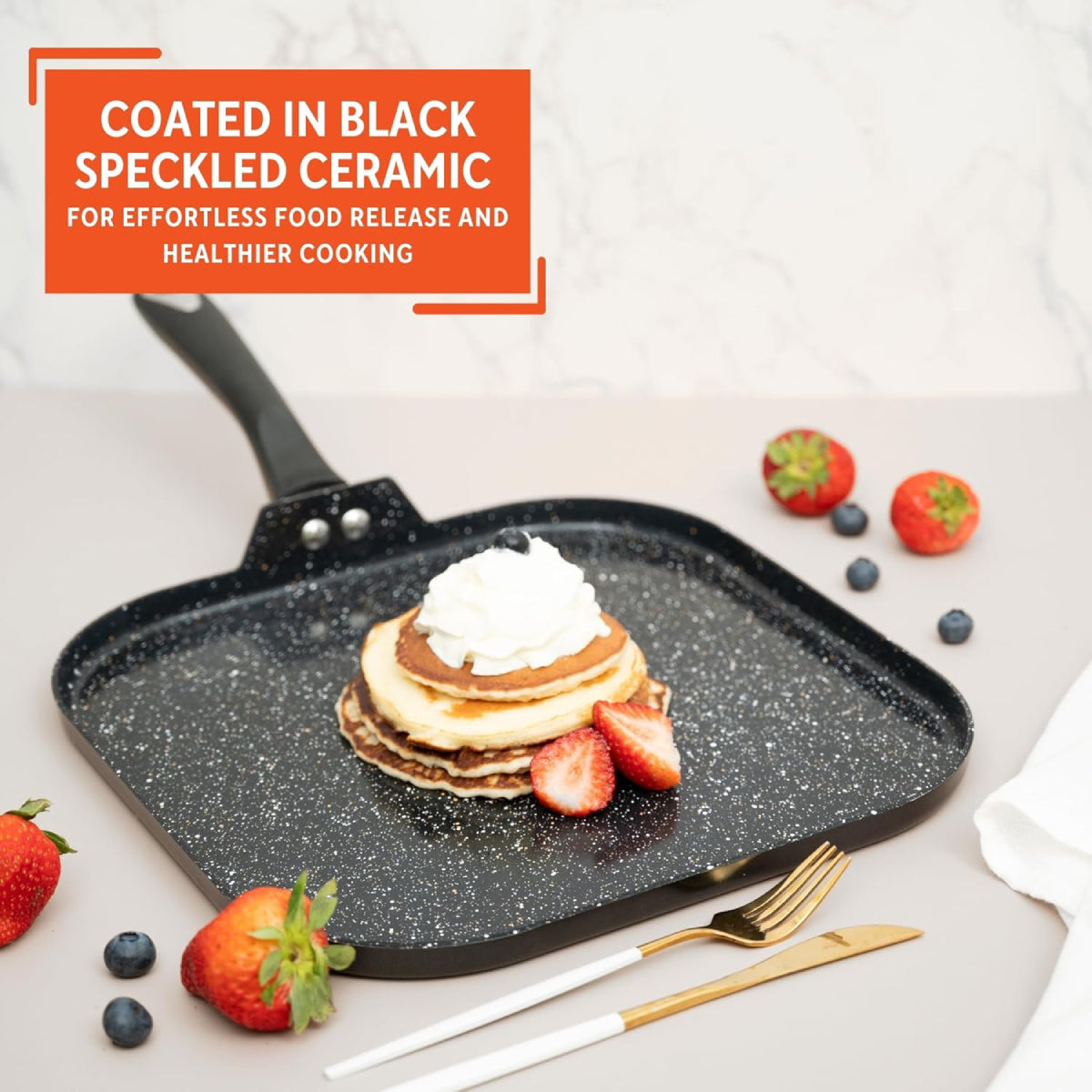 Imusa GAU/24033 11" Bistro Nonstick Griddle with Bakelite Handle - Black
