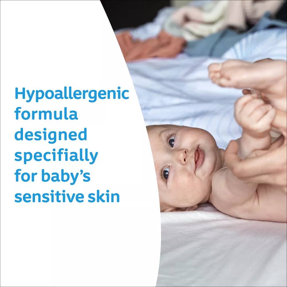 Johnson & Johnson 22 oz Cornstarch Baby Powder