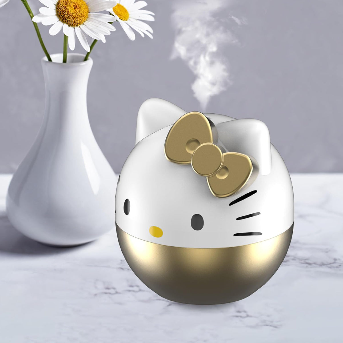 Hello Kitty Ultrasonic Cool Mist Humidifier - White/Gold