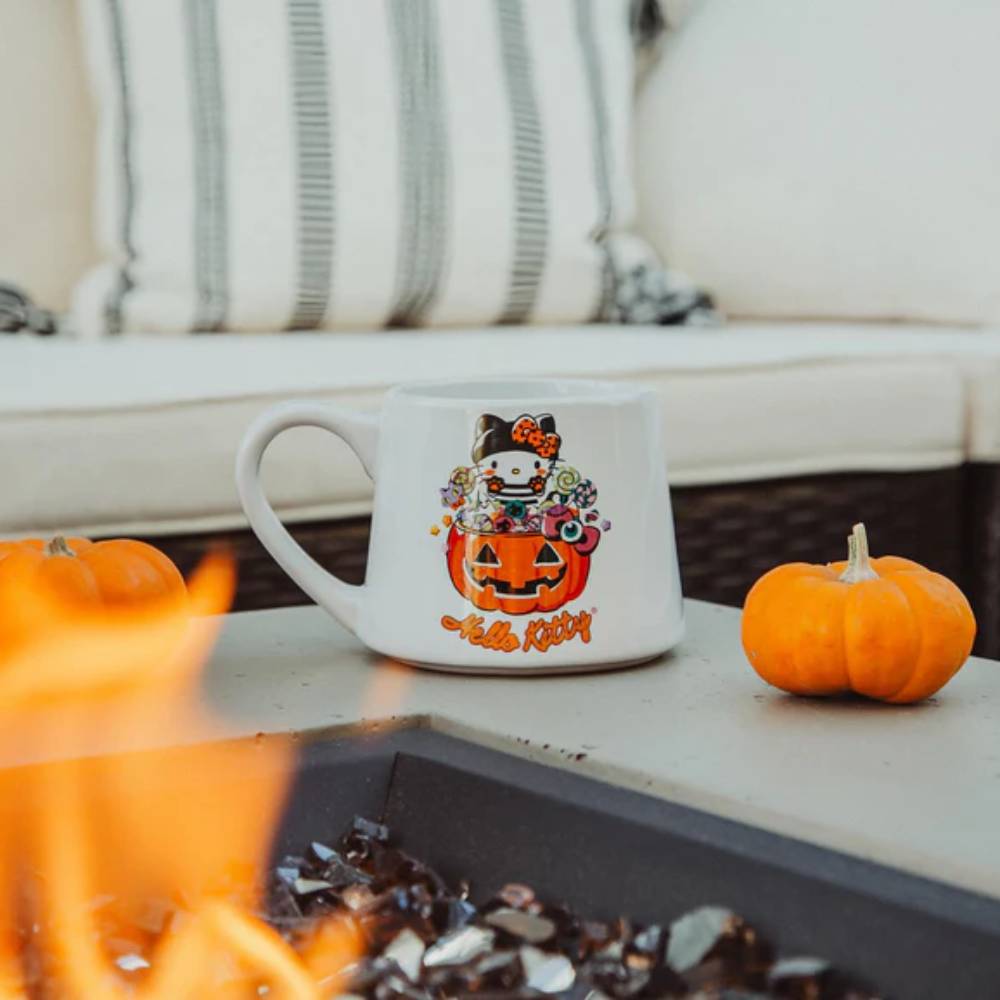 Sanrio Hello Kitty 14 oz Pumpkin Candy Burglar Tapered Pottery Mug - White