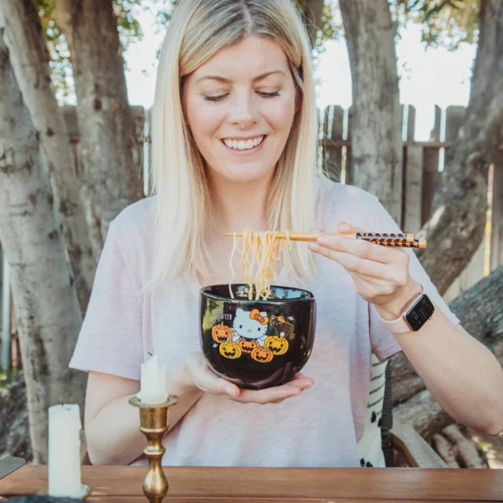 Sanrio Hello Kitty Pumpkins 20 oz Ramen Bowl and Chopstick Set