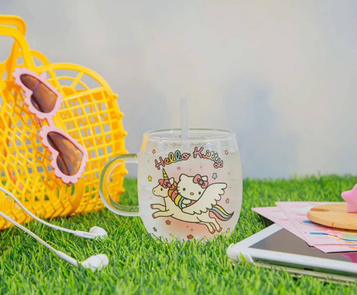 Sanrio Hello Kitty 17 oz Glass Mug With Star Topper Lid and Spoon - Multicolor