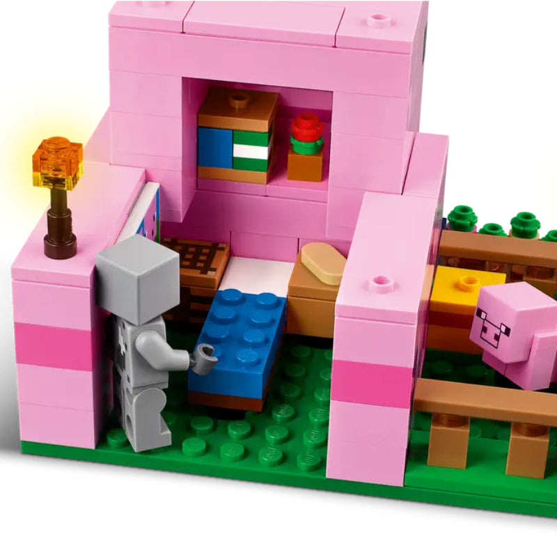 LEGO Minecraft The Baby Pig House Building Toy Set (238-Pieces)